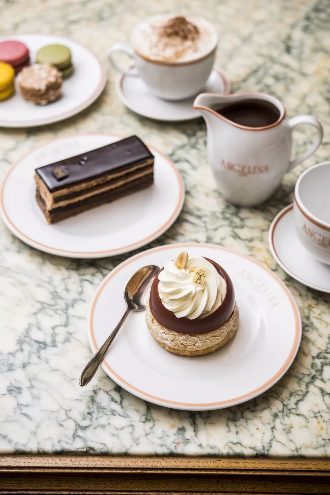 从卢浮宫到国金中心IFS，法国顶级西点品牌Angelina登陆长沙