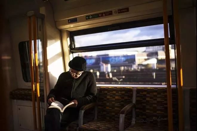 文摘简短版,文摘经典美文是怎么变现