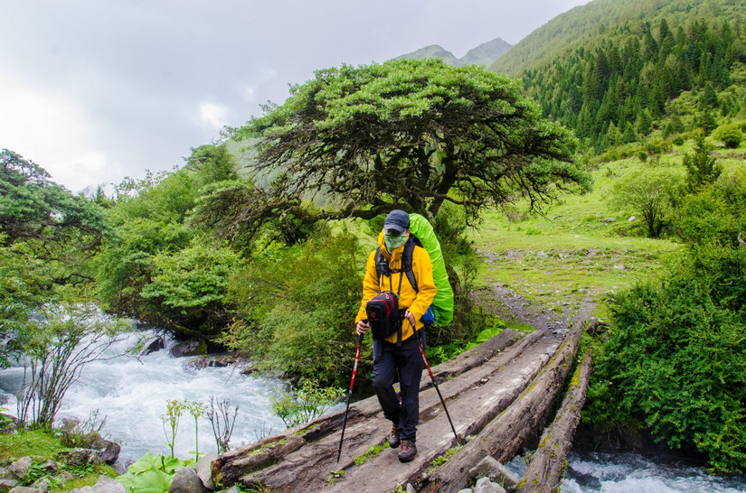 冲锋衣透气防水最好的是哪一款,2024年最火的冲锋衣防水防风透气