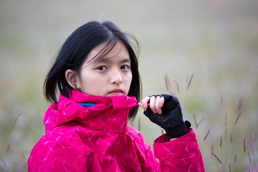 狼爪冲锋衣沙漠橙,伊犁那拉提旅游冲锋衣穿搭