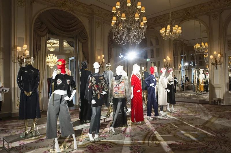 致敬工匠精神的奋斗者们 (于细微处见工匠精神)