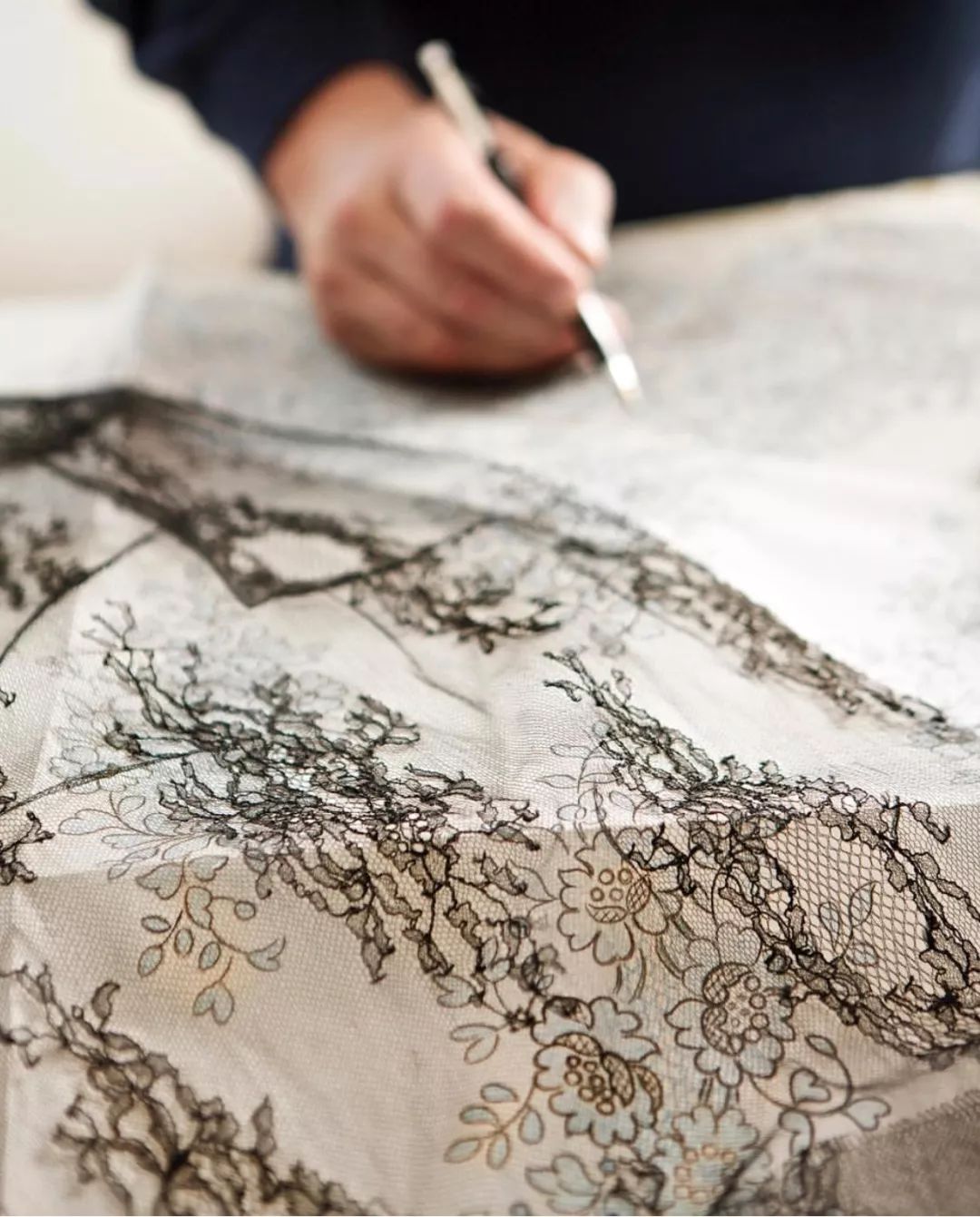 致敬工匠精神的奋斗者们 (于细微处见工匠精神)