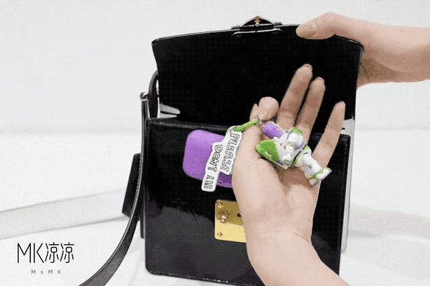 美妆公司上班的女孩,美妆公司的女生