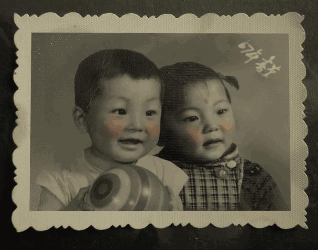 这150组情侣写完美诠释青梅竹马的爱情，网友直呼太可爱！