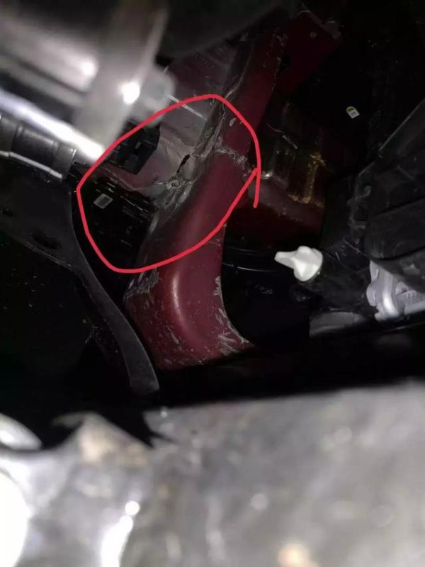 8万买路虎老车翻新修复,路虎大事故车修复出售