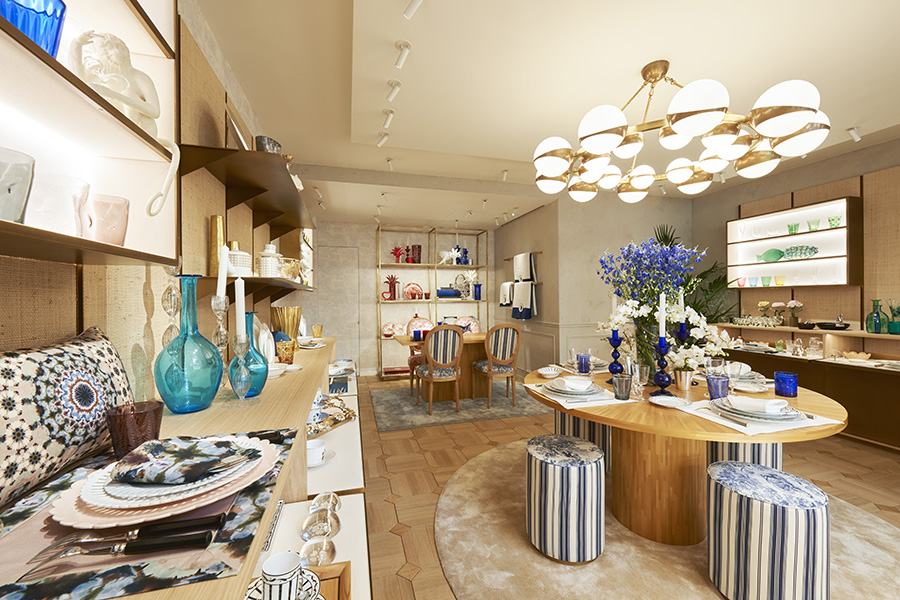 dior全球第一家门店,diormaison香水