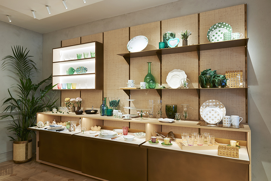 dior全球第一家门店,diormaison香水