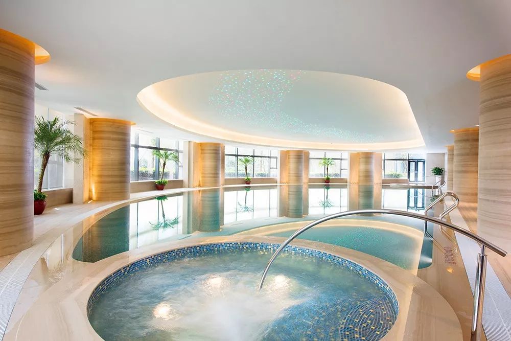 希尔顿度假酒店2599元客房2晚,希尔顿6天5晚游价格表