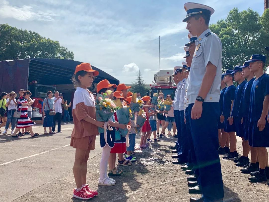 现实烈火英雄真实故事,烈火英雄背后的真实故事