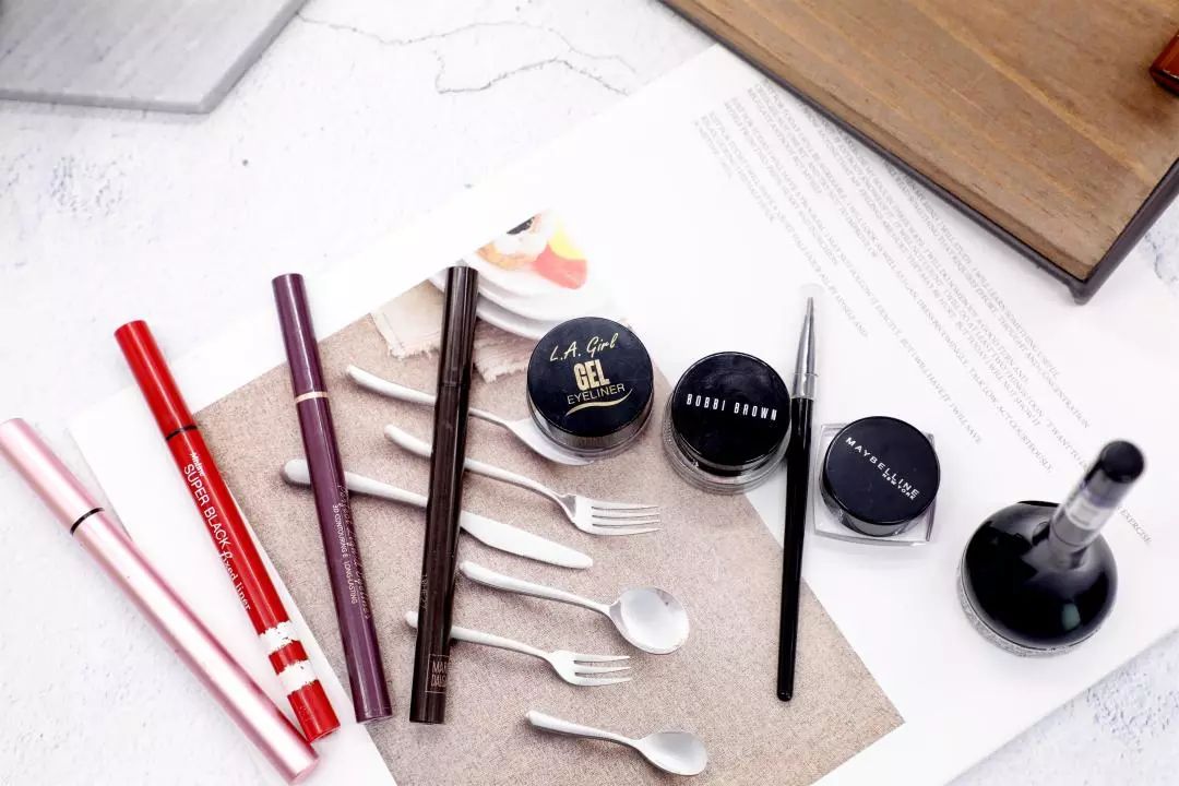 kissme眼线液好用,比kissme还好用的眼线笔