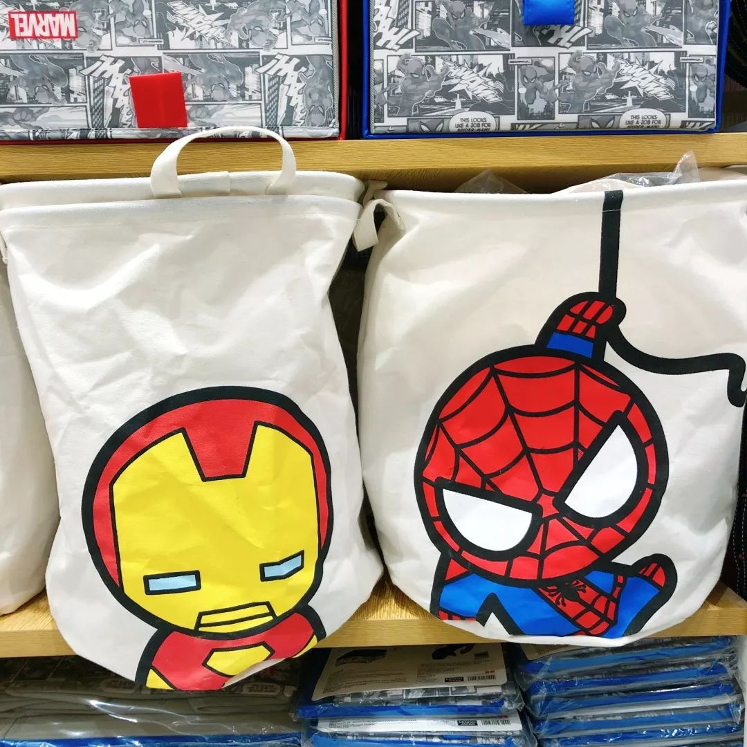 已实测！成都人吃了26年的廖记棒棒鸡开卖中式汉堡！10多块钱居然能买正版漫威...这一波跨界骚操作你打几分？