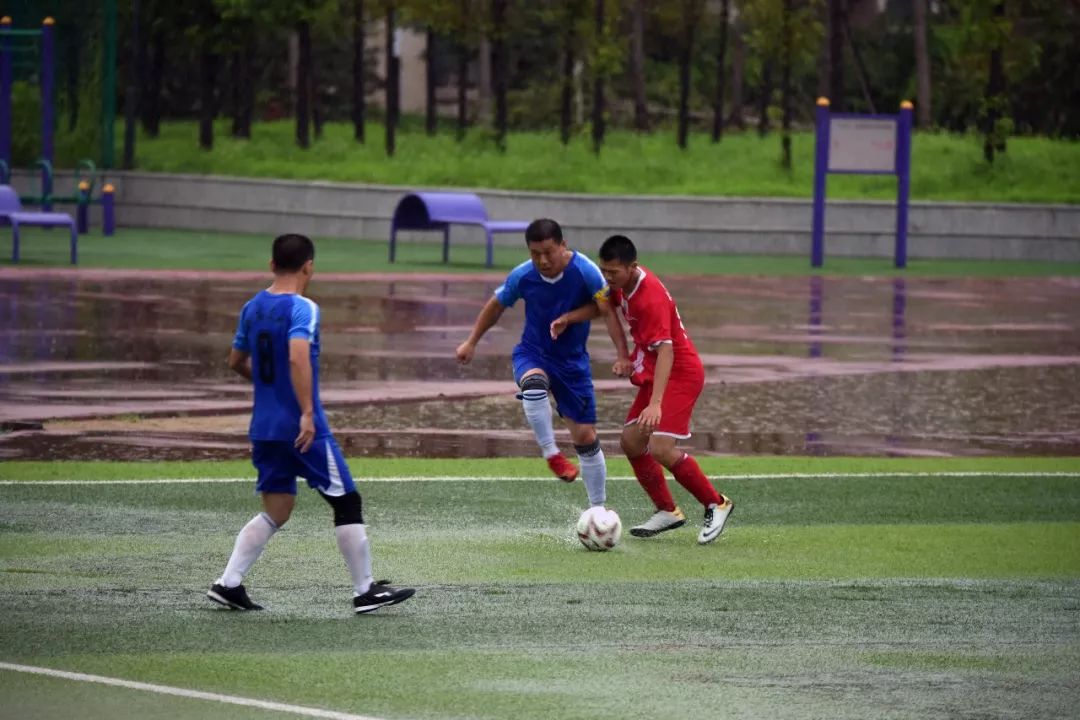 强军杯“卫士动力”业余足球比赛临沂片区圆满收官，*警武**临沂、菏泽支队携手出线！