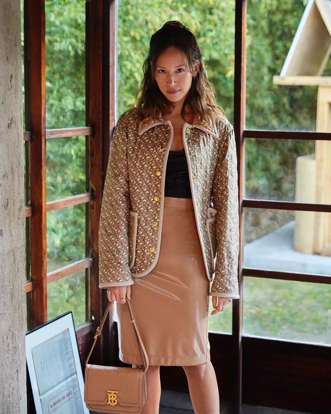 老花图案为什么棕色好看,老花的图案是啥