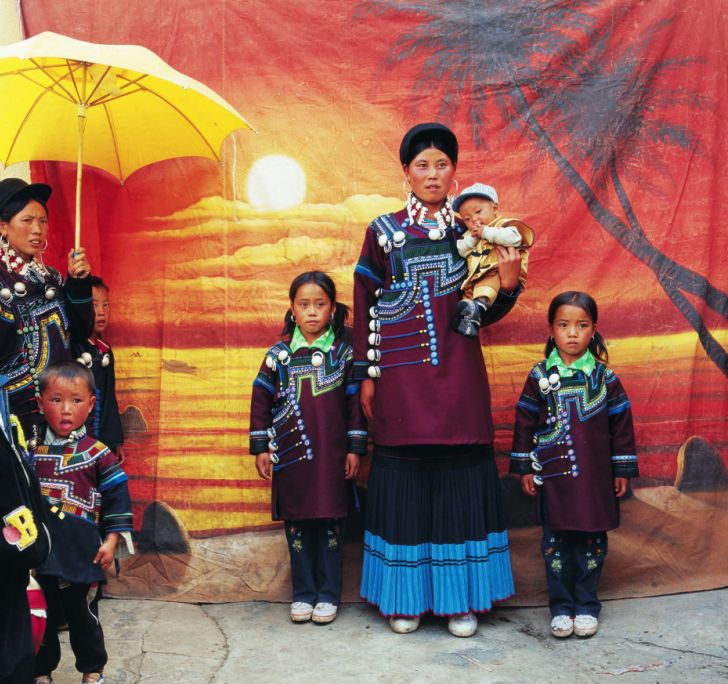 彝族服饰凉山型,凉山彝族地区服饰有哪些