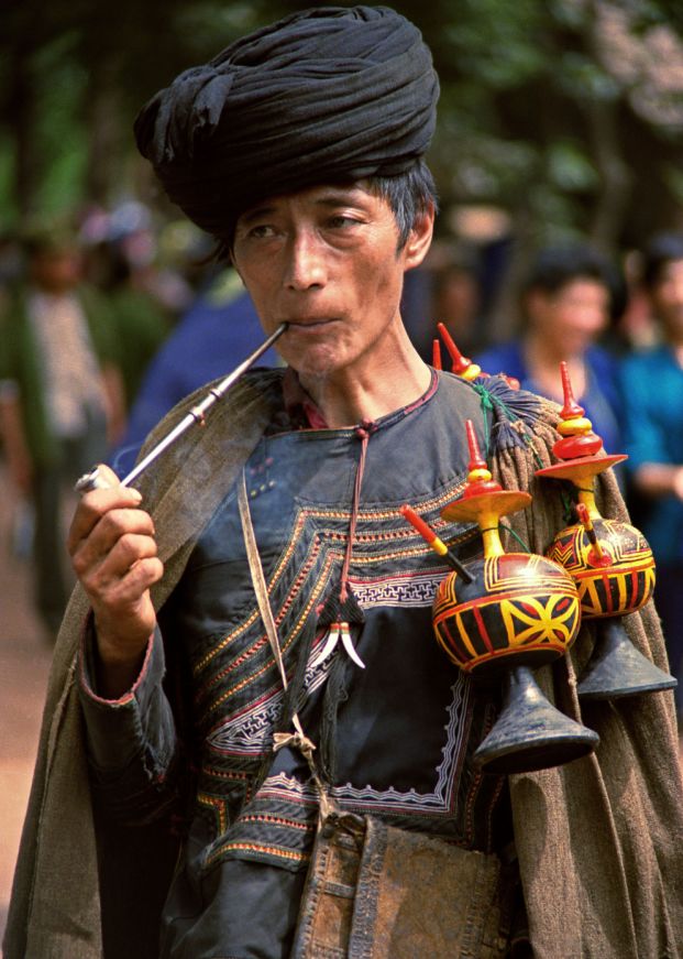 彝族服饰凉山型,凉山彝族地区服饰有哪些