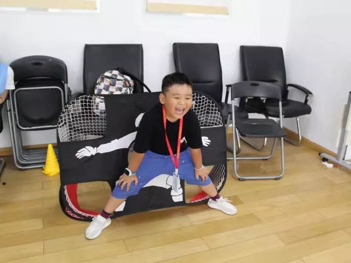 禾欣故事卷|一只漂流瓶的自述：因为遇见你，我珍惜自己