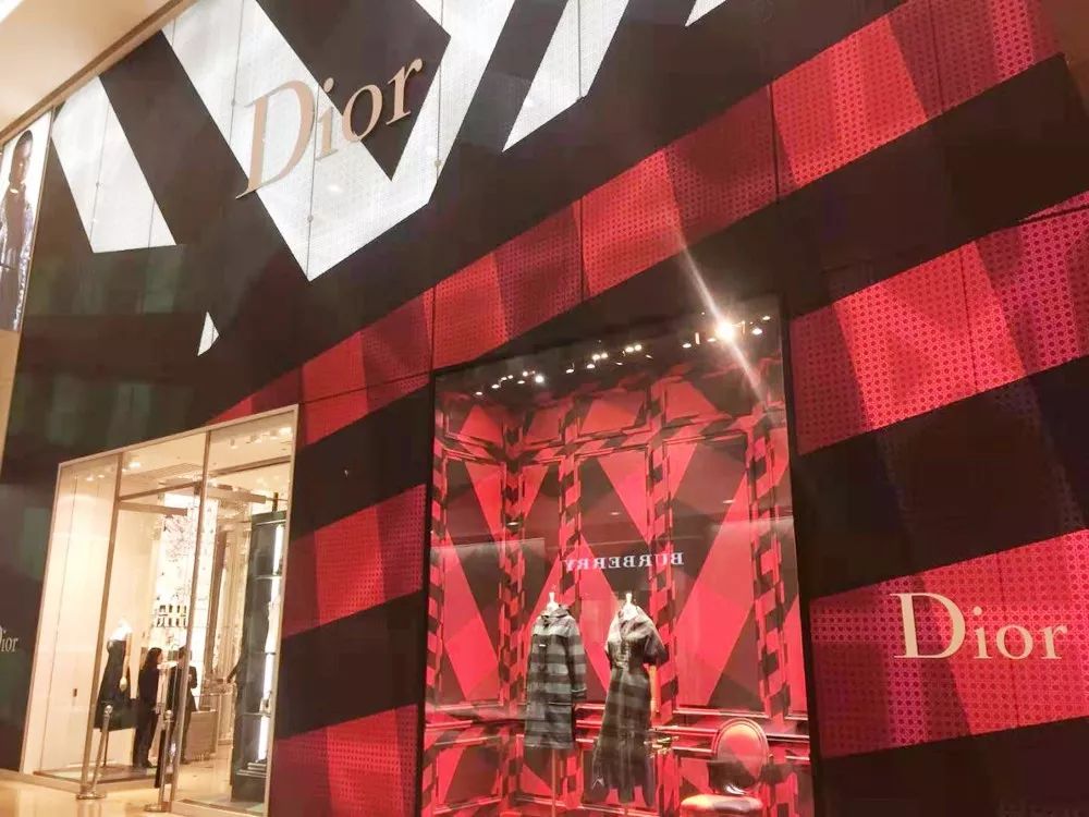 郑州二七广场对比成都,西安郑州同为新一线城市