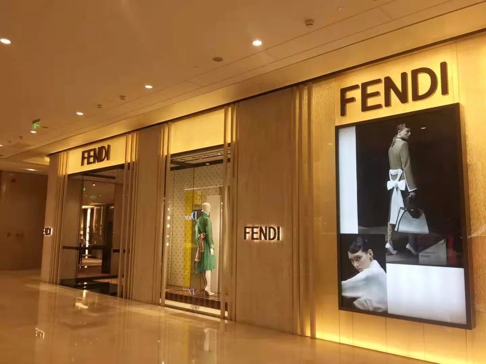 郑州二七广场对比成都,西安郑州同为新一线城市