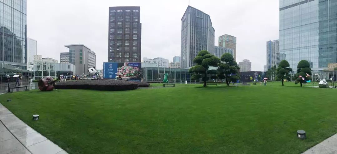 郑州二七广场对比成都,西安郑州同为新一线城市