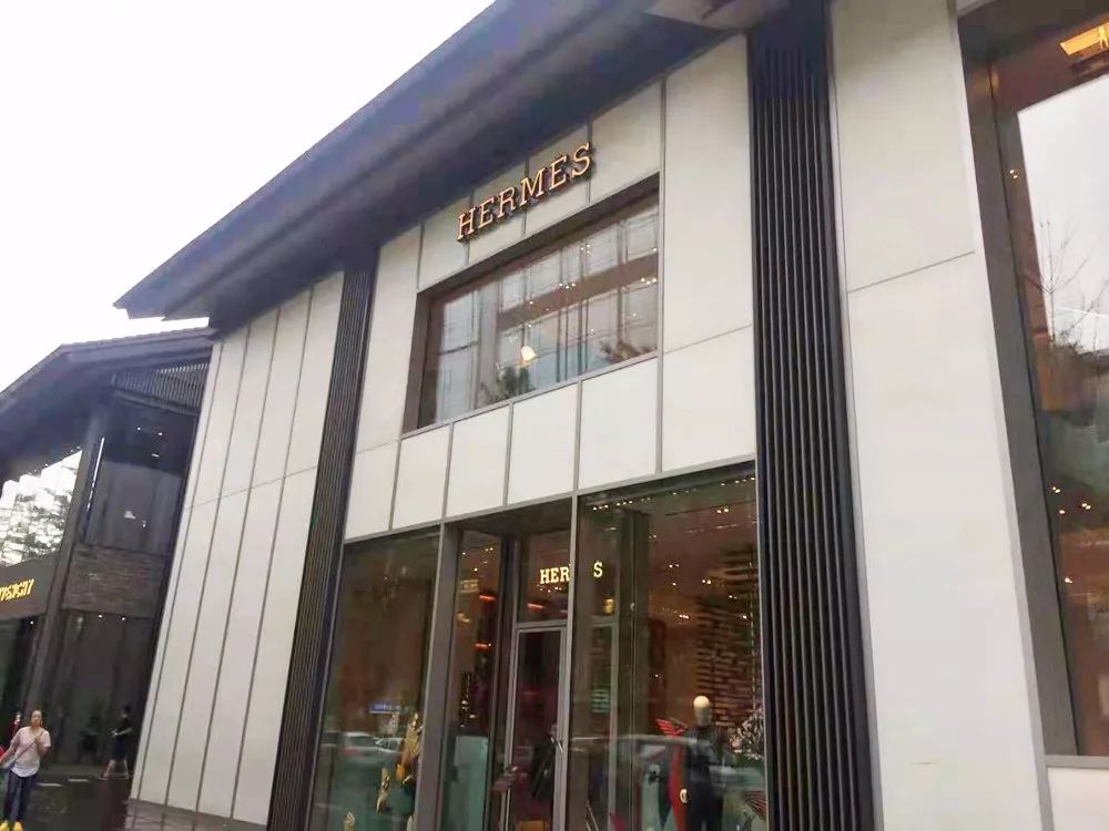 郑州二七广场对比成都,西安郑州同为新一线城市