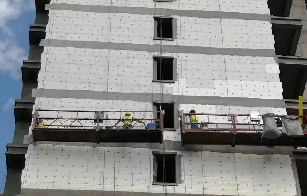 停滞多年的龙湖玖号院复工开售，正商代建团队陆续进场，交付迎来曙光