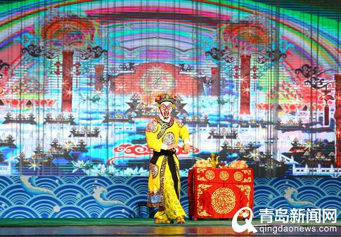 赏京剧看展览踢足球……乌拉圭师生在青岛玩嗨了