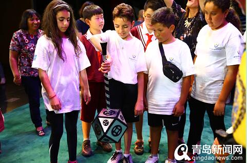 赏京剧看展览踢足球……乌拉圭师生在青岛玩嗨了