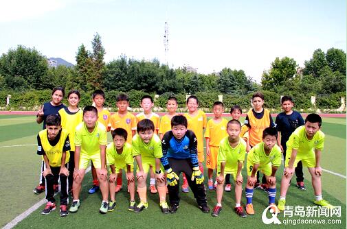 赏京剧看展览踢足球……乌拉圭师生在青岛玩嗨了