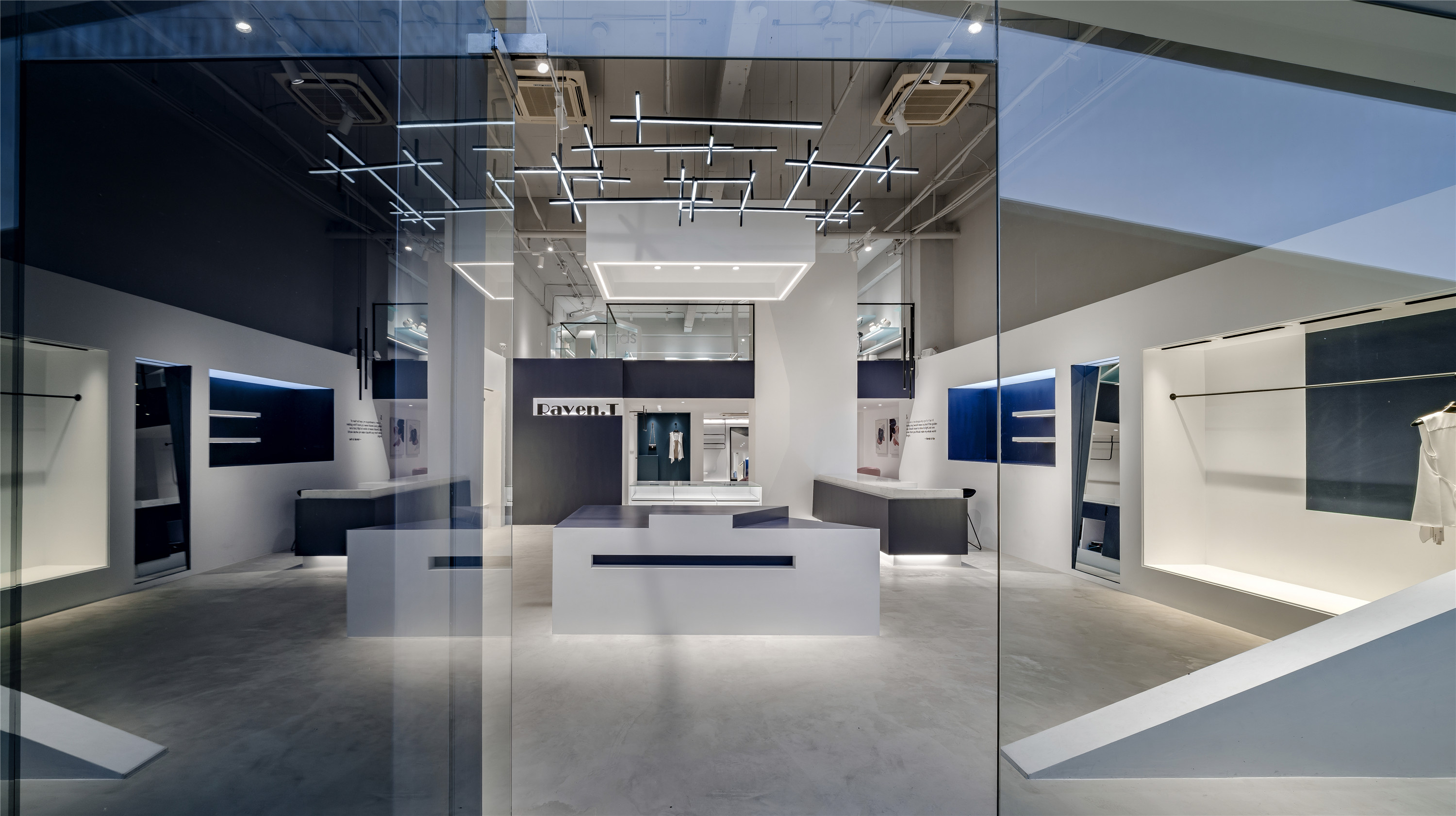 叁研社设计丨Ravent.T沉浸式女装体验店