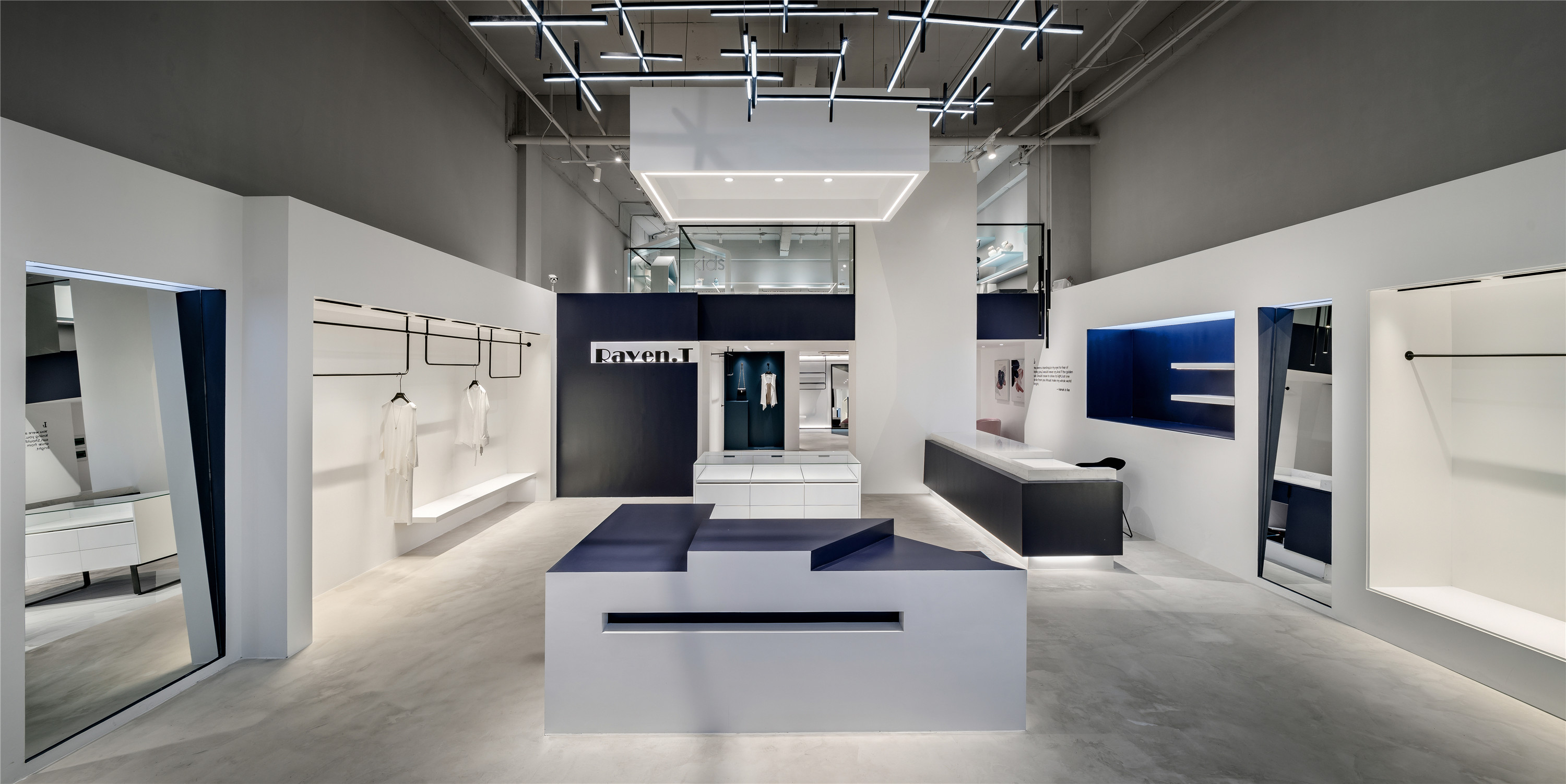 叁研社设计丨Ravent.T沉浸式女装体验店