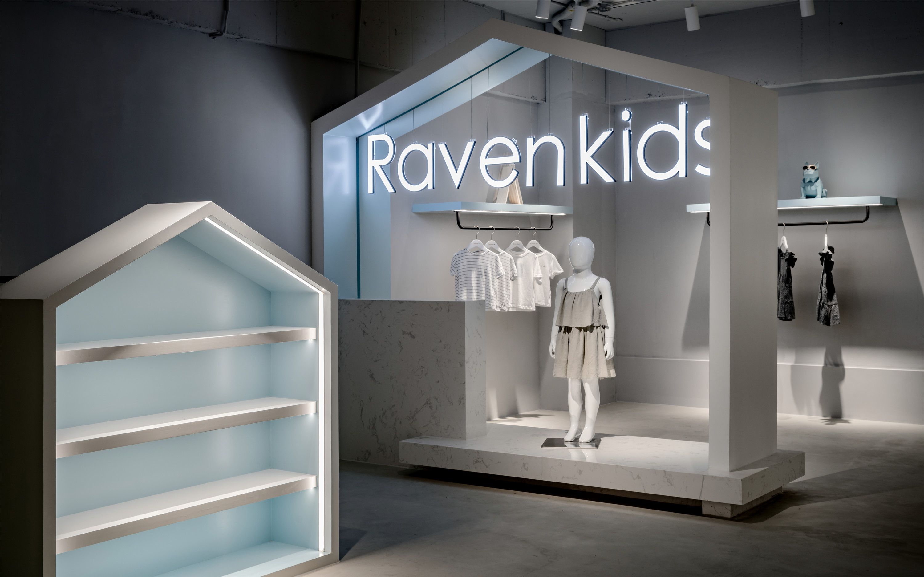 叁研社设计丨Ravent.T沉浸式女装体验店