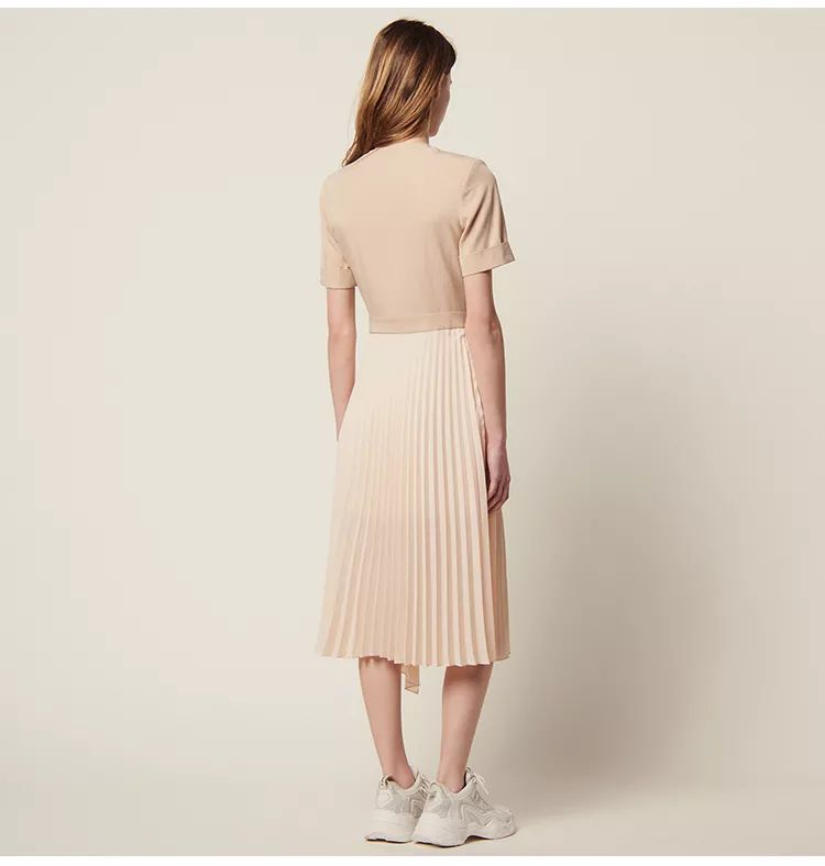 适合妈妈的时尚连衣裙有哪些,妈妈也适合穿的连衣裙