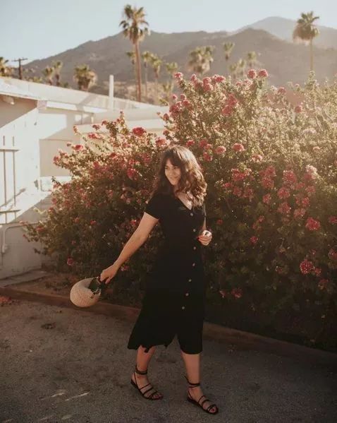 适合妈妈的时尚连衣裙有哪些,妈妈也适合穿的连衣裙