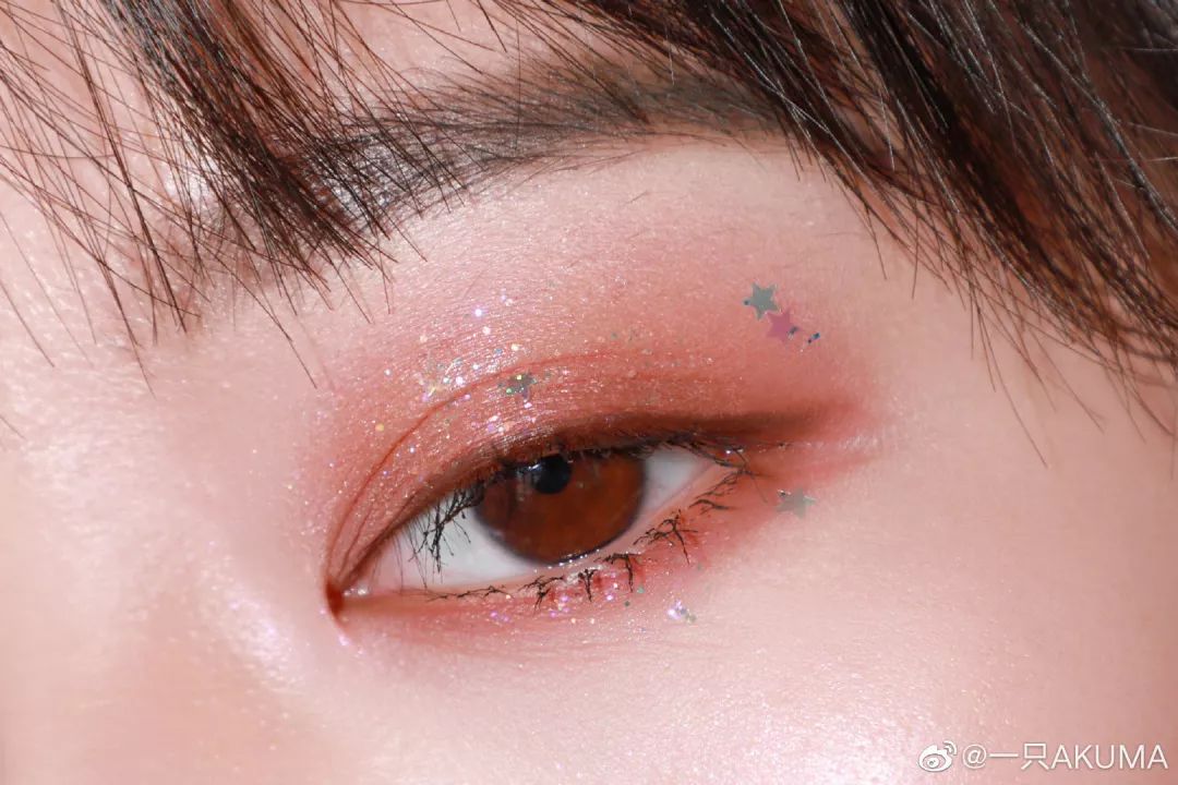 如何手撕票圈秀恩爱？正确踢翻狗粮其实只要三步