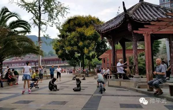 对不起，我要去平武了！这个夏天别再找我了！