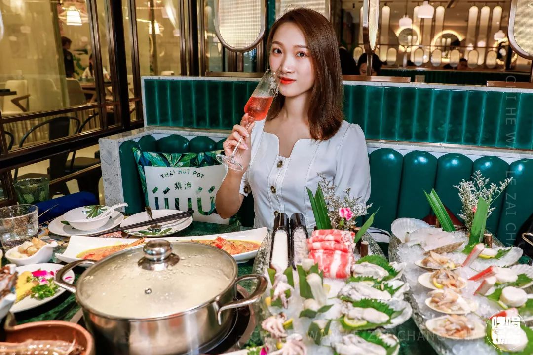 教科书级薅羊毛!这家mall最近有大喜喜喜喜喜事