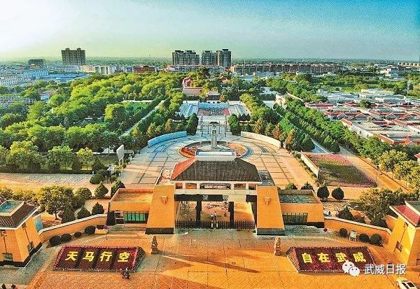 国宝马踏飞燕铜奔马,国宝文物马踏飞燕介绍