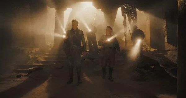 兵马俑让老外震惊,兵马俑每天都在挖吗真的假的