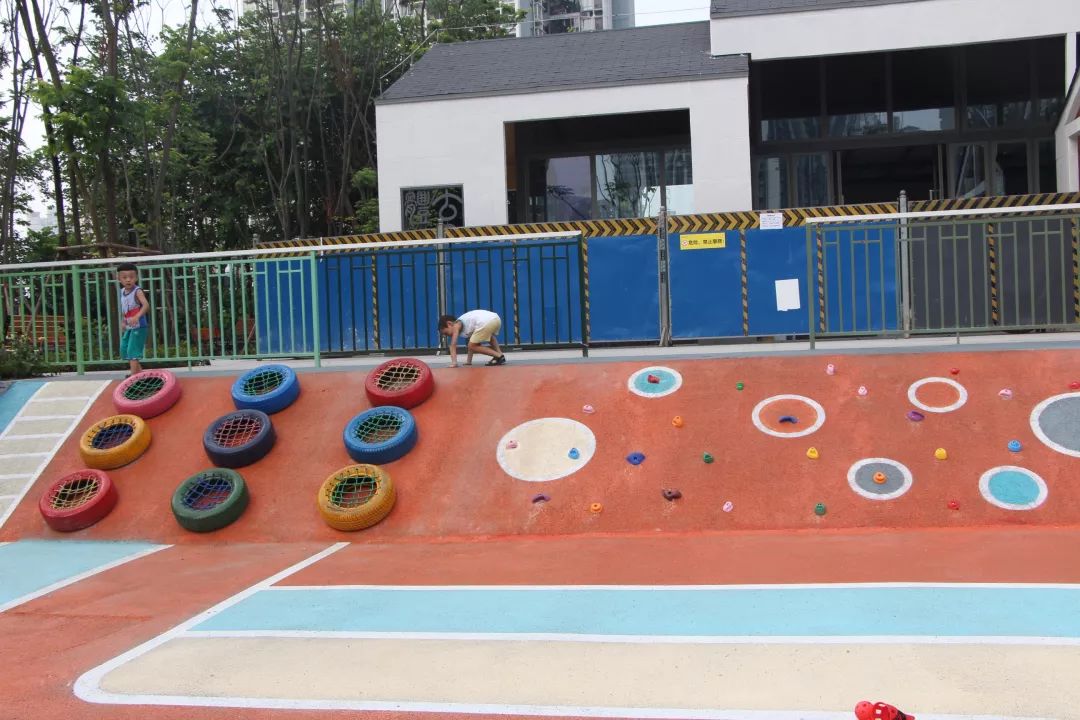 荒地变绿地视频,又一个休闲健身的好去处