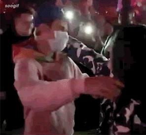 娱乐圈穿假货的艺人,娱乐圈穿大牌地摊货