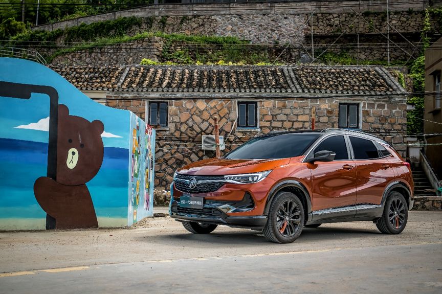 新款别克昂科拉外观展示,全新一代别克昂科拉精英型