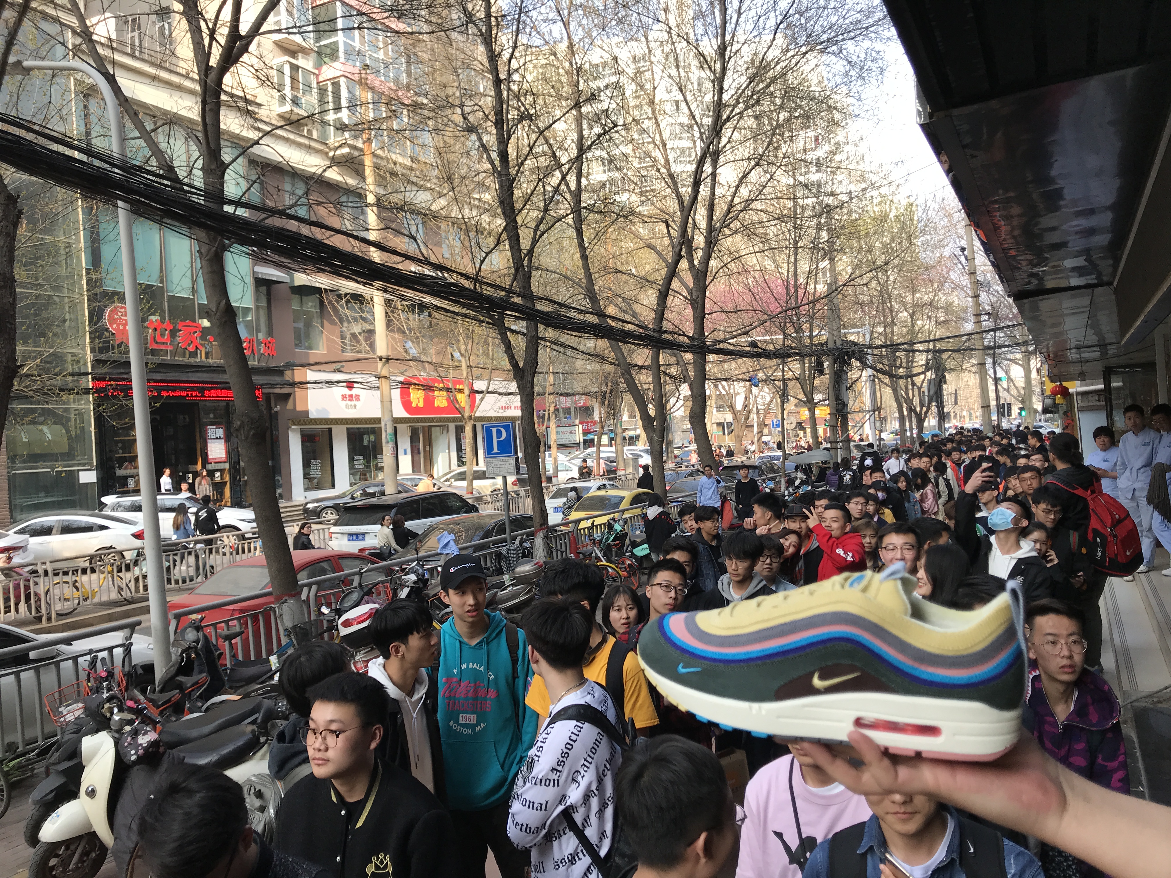 第135期丨一入鞋圈深似海，你中毒了吗？