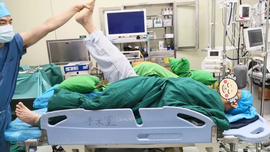 老年人腰椎间盘突出吃什么药止痛,老年人腰椎间盘突出压迫神经腿疼