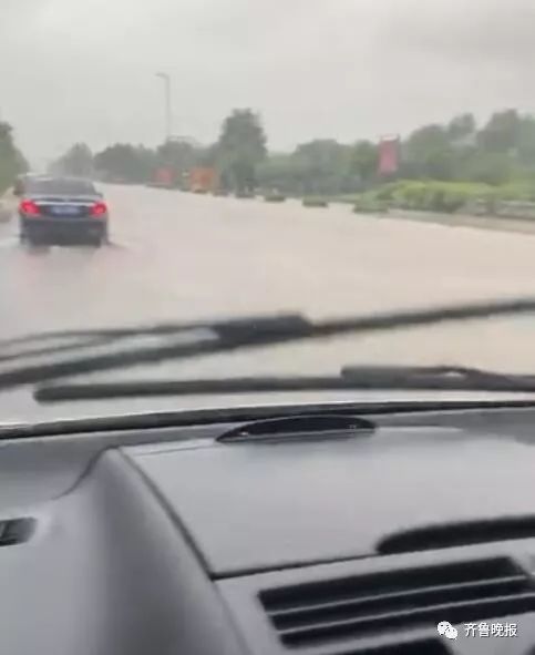 最新!利奇马或在海阳登陆!烟台暴风雨来了,山东全面进入应急状态:停业、停课!