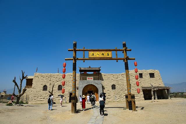 北纬38度仰望星空，每个人都拥有头顶，为什么却看不到星空