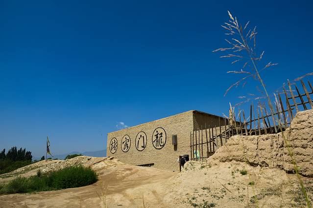 北纬38度仰望星空，每个人都拥有头顶，为什么却看不到星空