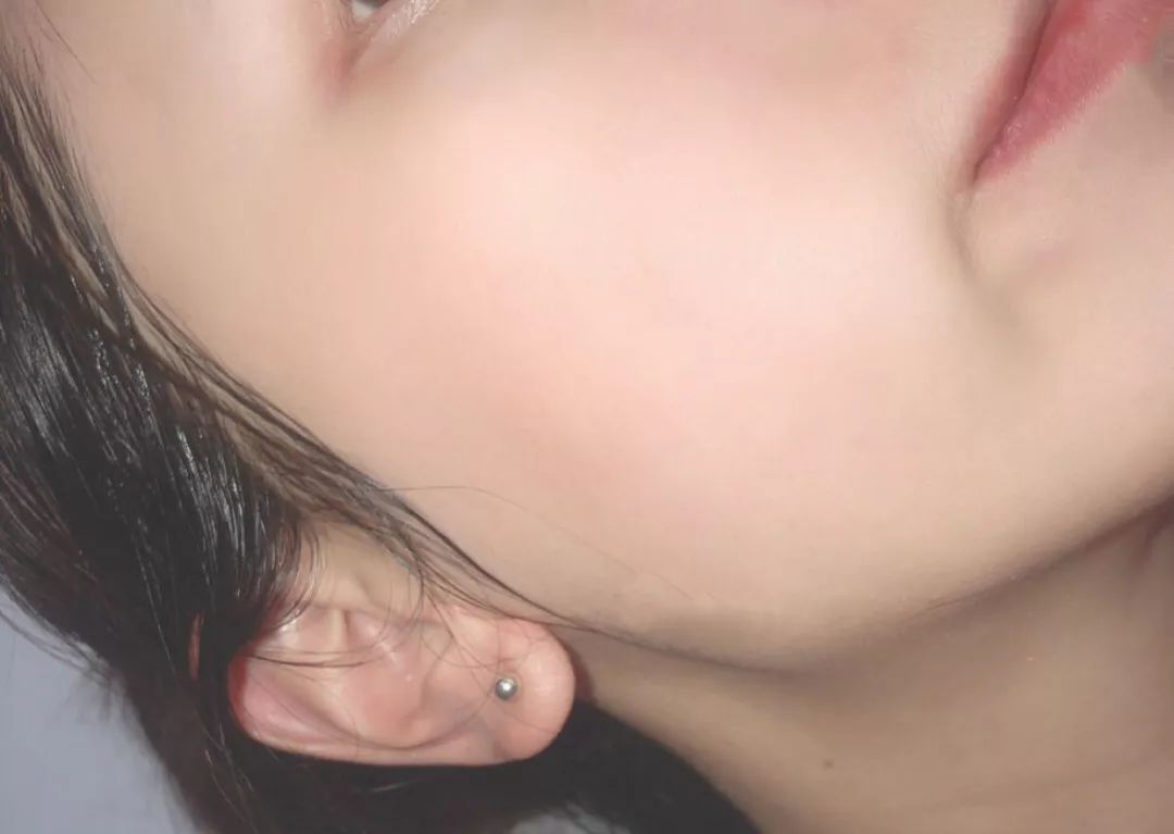 容颜定格14岁的她，活成了世上最美女人！法国人用了半世纪的“花水”，好用到疯抢