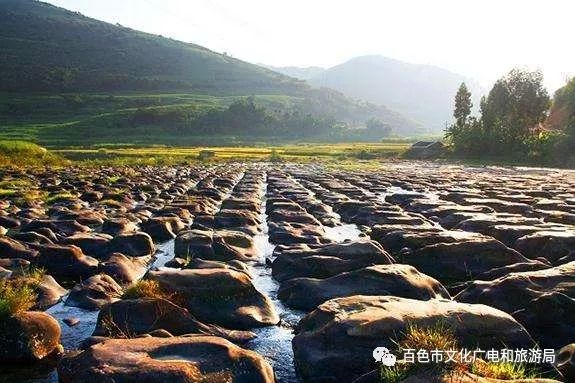 头条|不想走的太远？那我们就去百色这些美到窒息的旅游景点看看吧