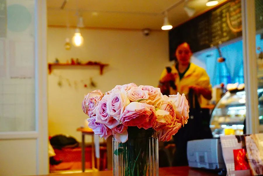 46个人的咖啡馆和2个人的幼儿园