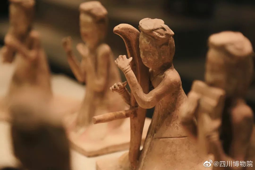 “火”上了央视！没想到夜晚的成都，居然藏了这么多耍法